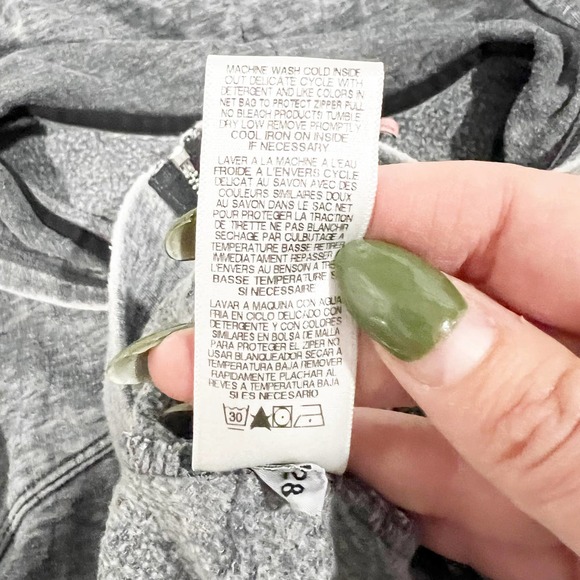 Vintage Juicy Couture Half Sleeve Gray Zip up Hoodie Medium - Picture 4 of 10